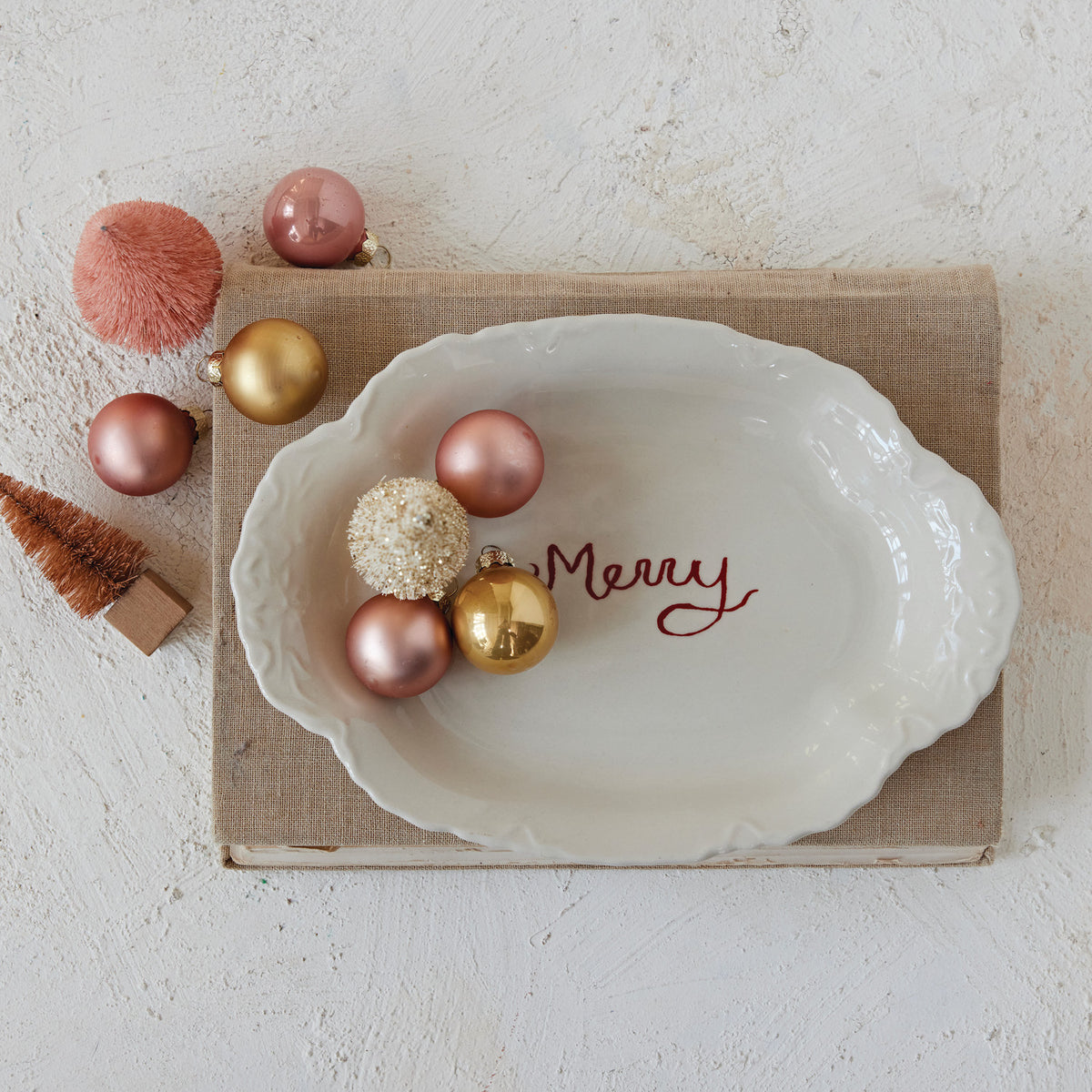 Stoneware Merry Plate